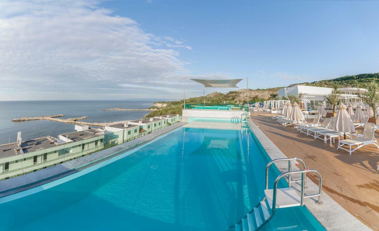 White Lagoon Resort カヴァルナ エクステリア 写真